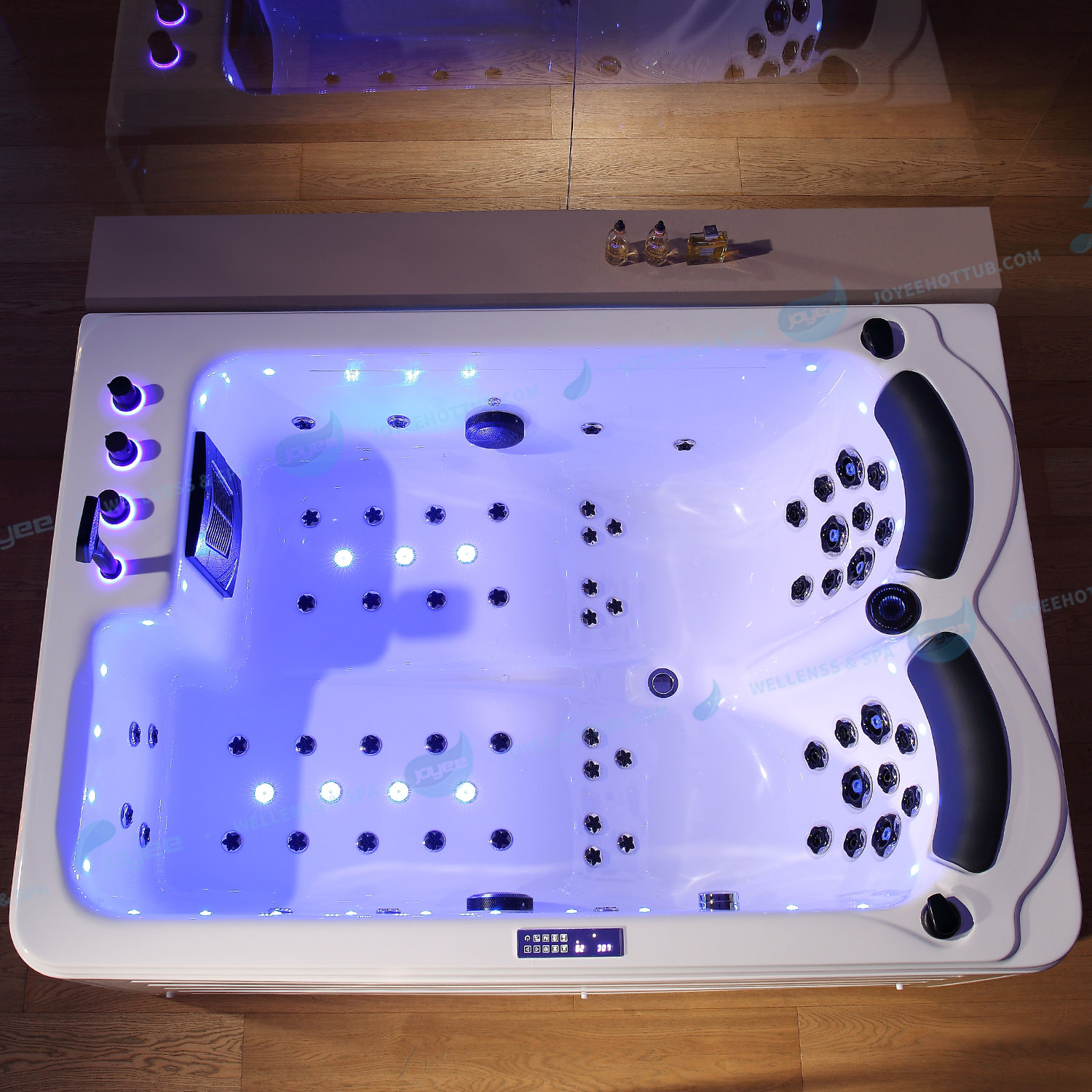 2 personer inomhus Jakuzy