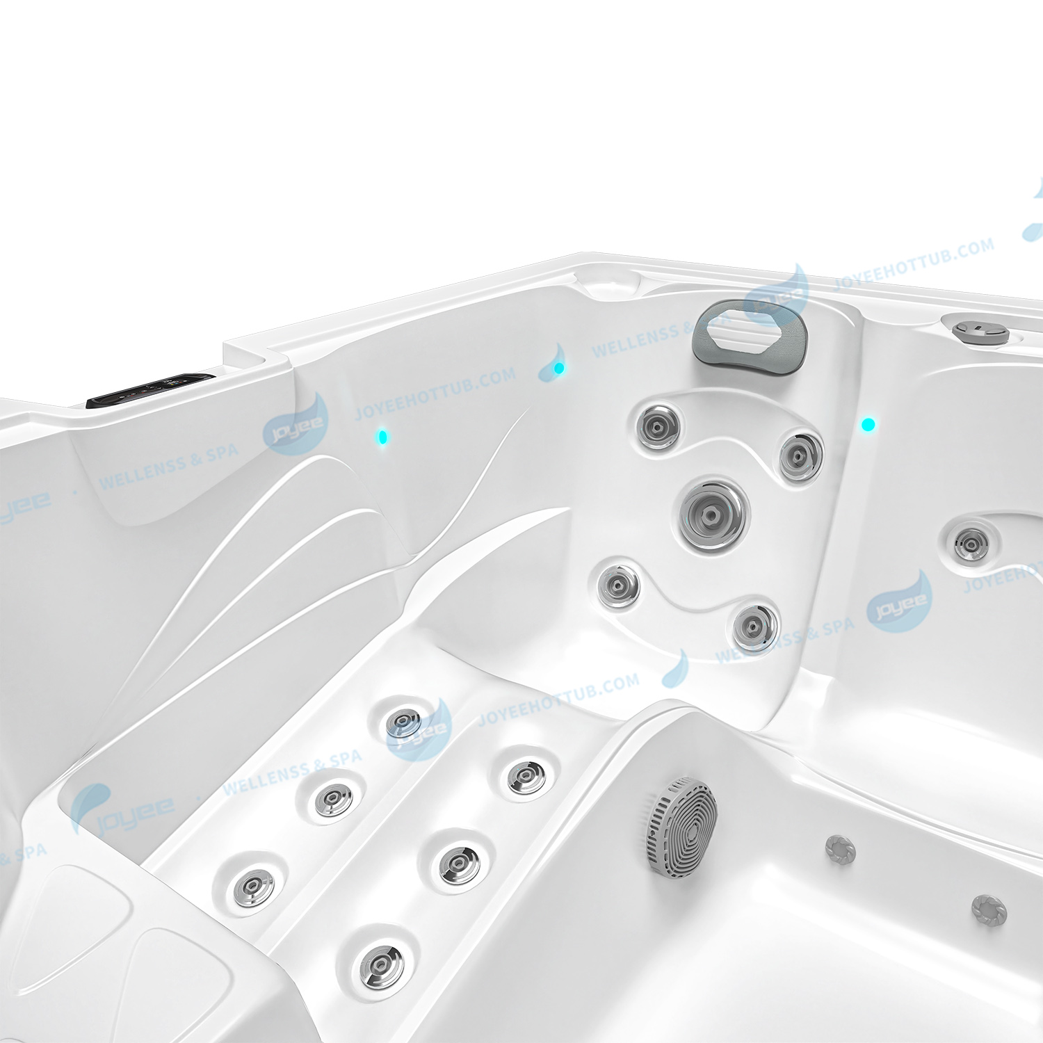 utomhusjacuzzi med solstolar